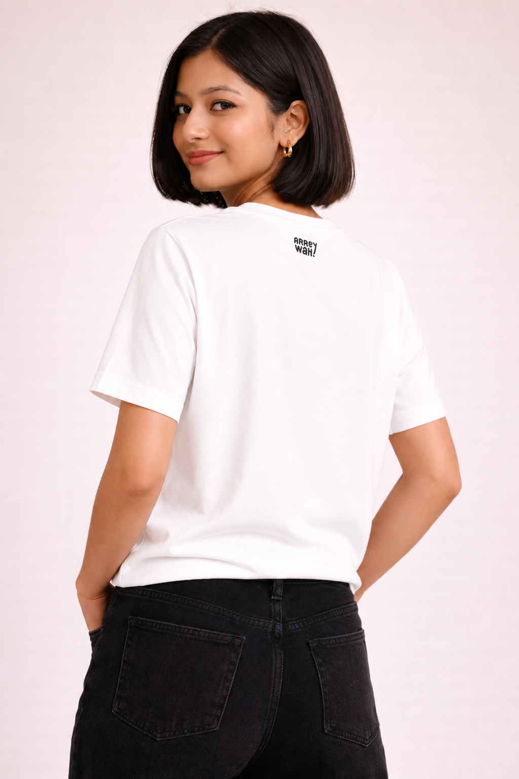 Paws & Relax — Graphic Tee